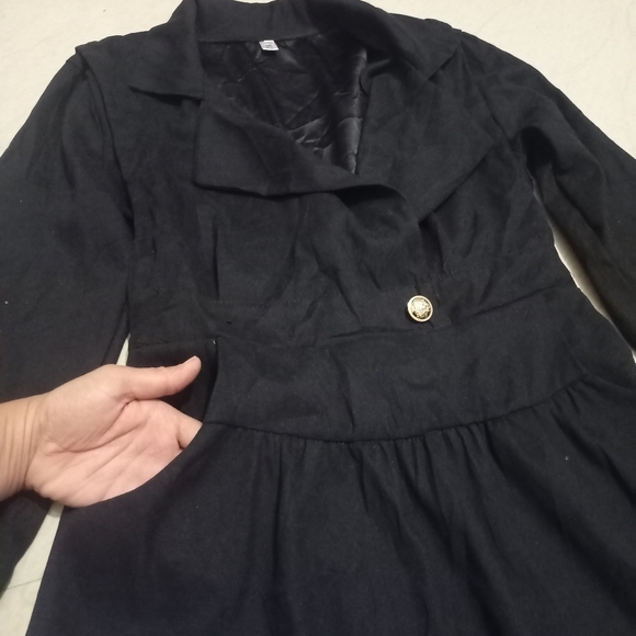 Coat style dress - Picture 2 of 3